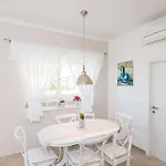 Three-bedroom In * Brsecine