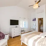 Holiday home Three-bedroom In