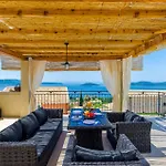 Three-bedroom In Brsecine