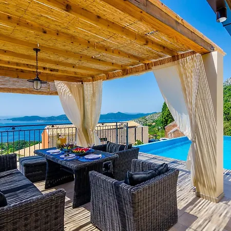 Σπίτι διακοπών Three-bedroom In