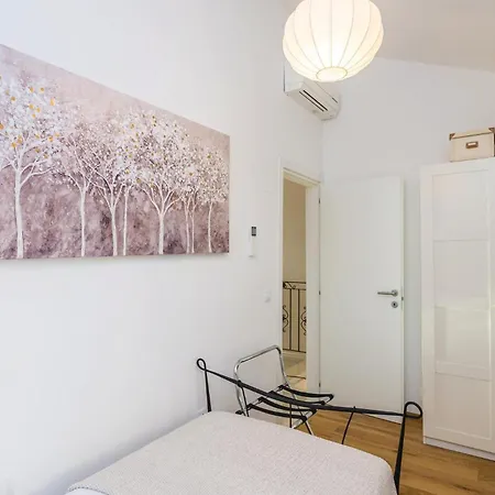 Three-bedroom In * Brsečine